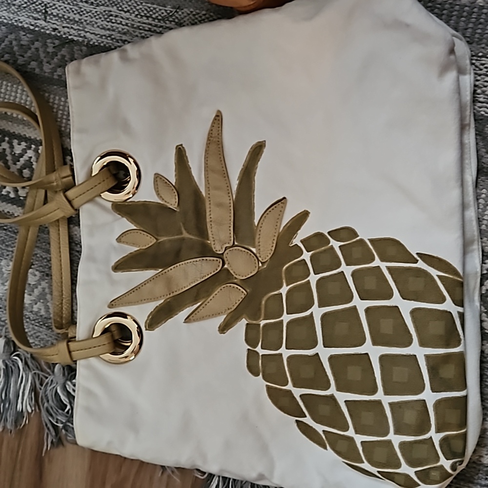 Signature Weekend Pineapple Canvas  Bag